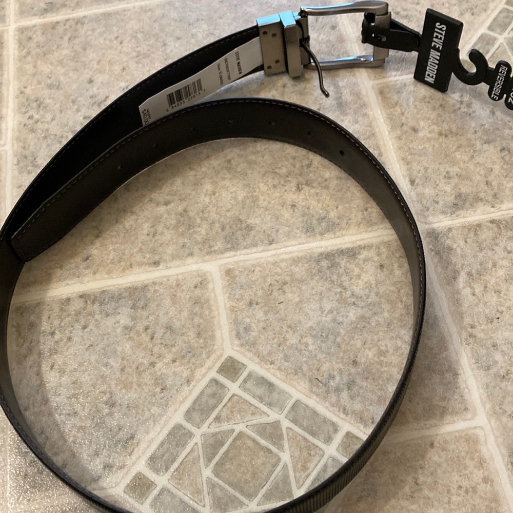 Steve Madden Reversible Men’s belt